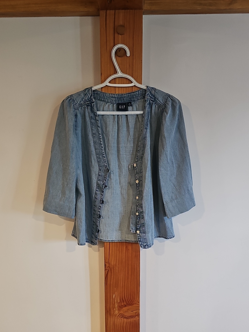 GAP Light Wash Denim Button-Front Women's Shirt